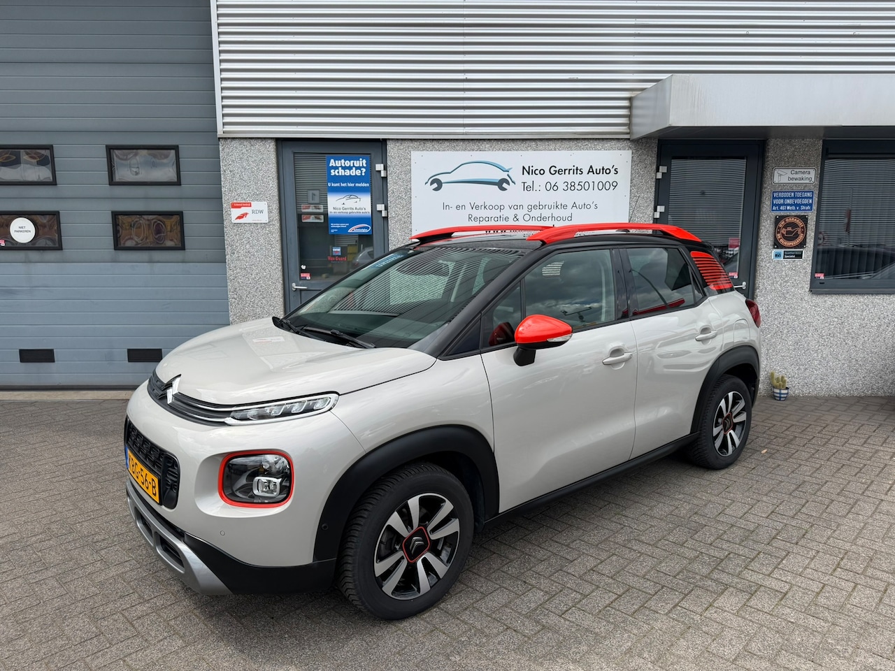 Citroën C3 Aircross - 1.2 PureTech S&S Shine Eerste Eigenaar !!! 94.000 KM - AutoWereld.nl