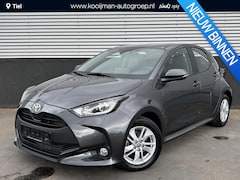 Toyota Yaris - 1.5 Hybrid 115 Business Plus Parkeersensoren voor + achter, Stoelverwarming & Stuurwiel ve