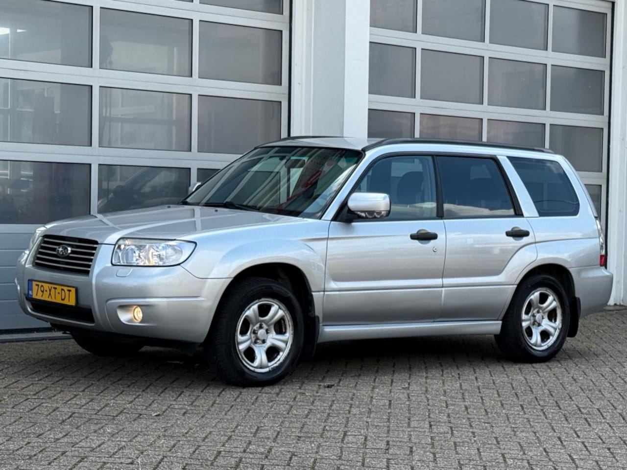 Subaru Forester - 2.0 Luxury Pack 158PK AWD AUT. Clima Cruise Trekhaak NW APK! - AutoWereld.nl