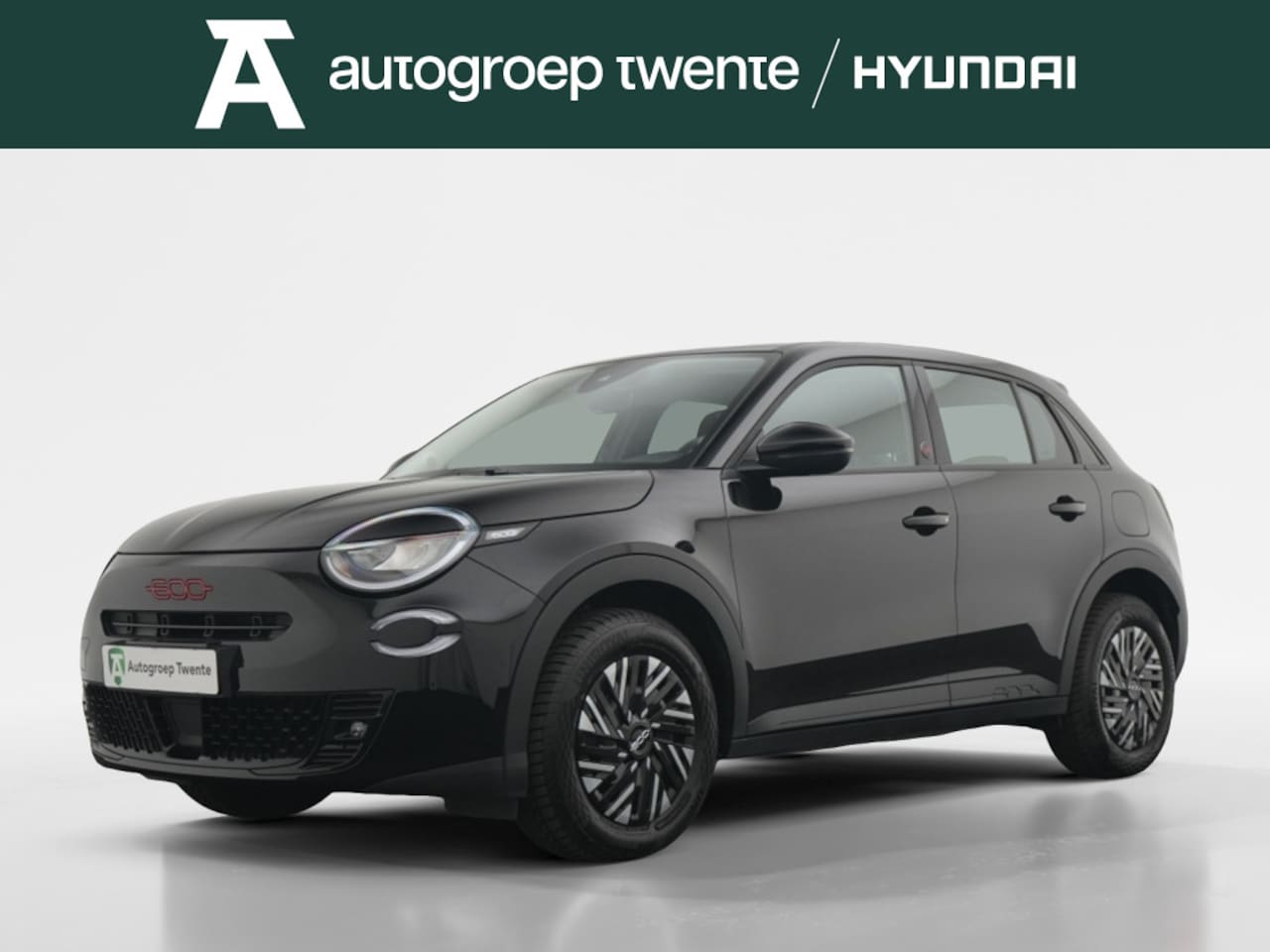 Fiat 600e - RED 54 kWh | LED | Snelladen - AutoWereld.nl