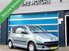 Peugeot 1007 - 1.4 Sporty Automaat Rijdt Goed