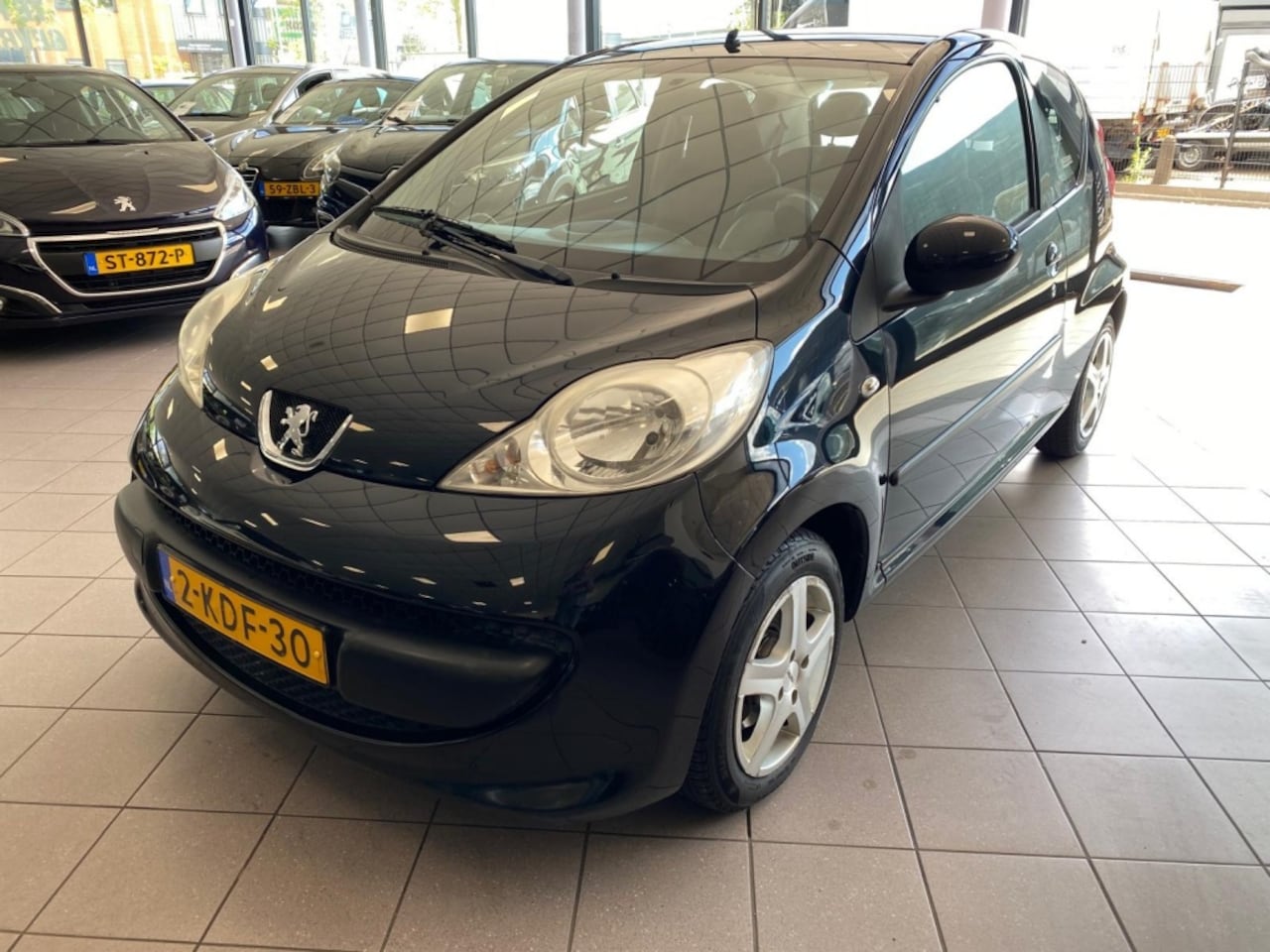 Peugeot 107 - 1.0-12V XR APK 3-27 184 DKM BJ 2006 !!! - AutoWereld.nl