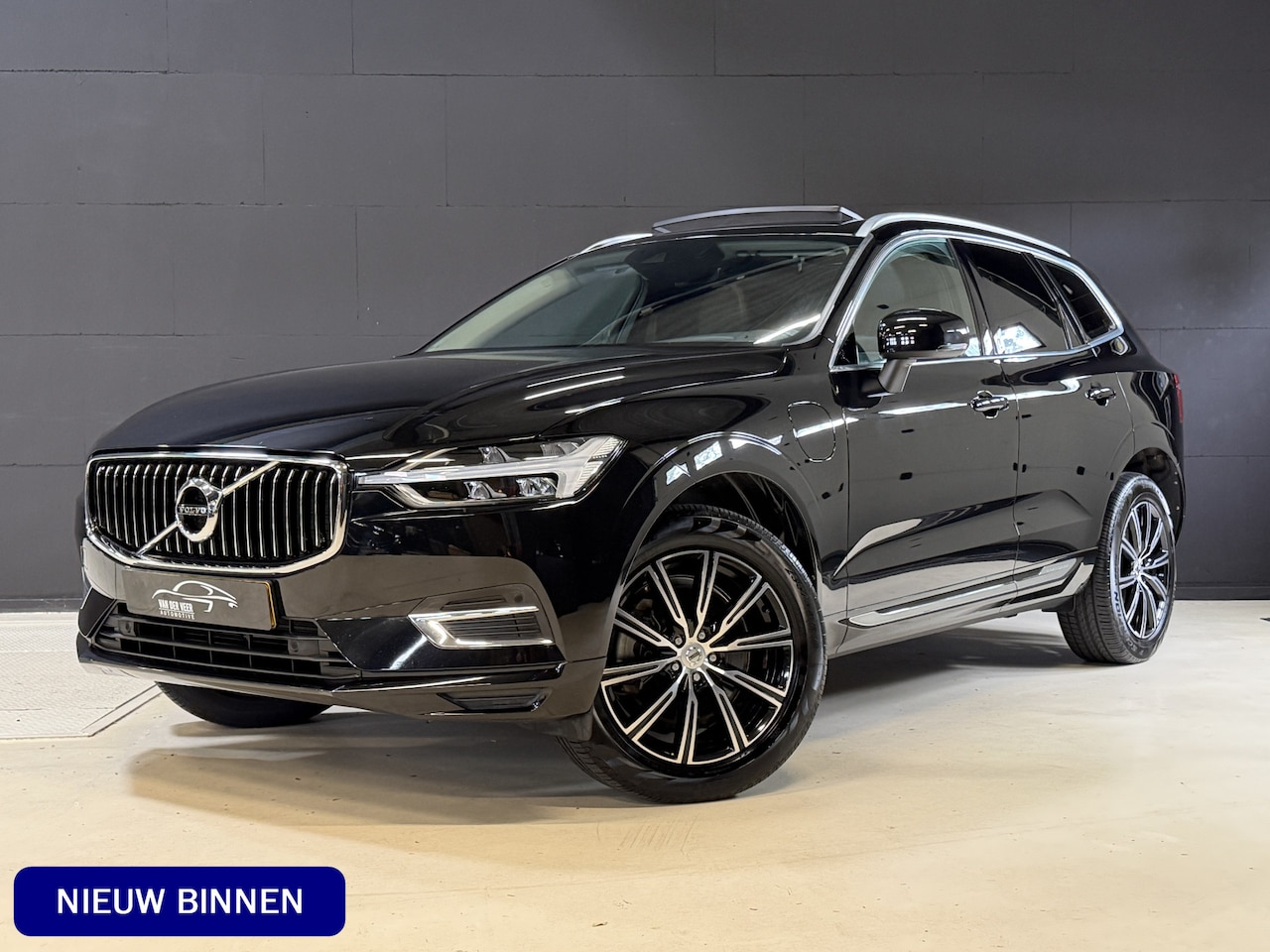 Volvo XC60 - 2.0 T8 Twin Engine AWD Inscription | Panoramadak | Leder | Head-Up | Camera | Adapt. cruis - AutoWereld.nl