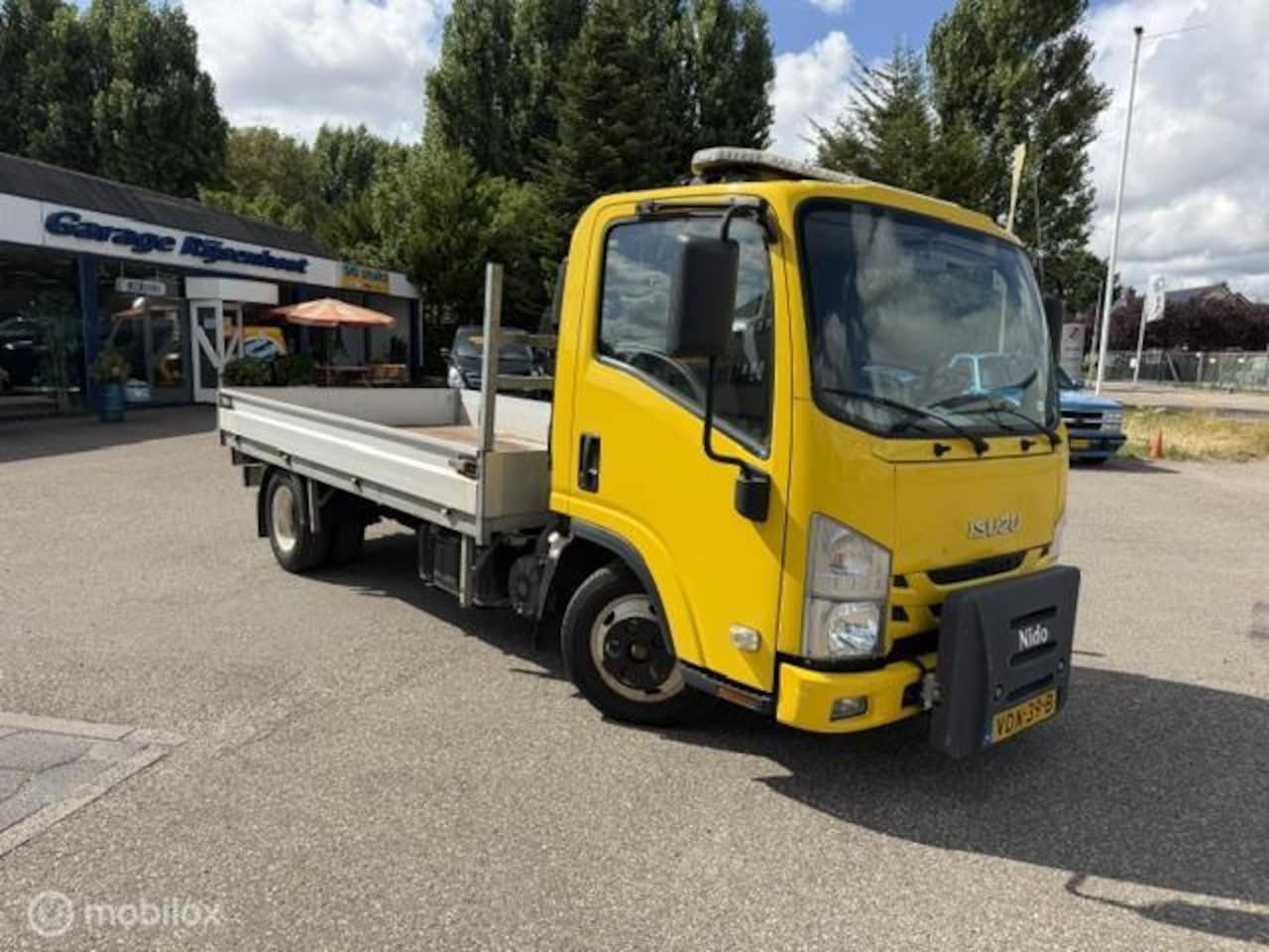Isuzu Pick-up - NKR Pickup 45.000 KM - AutoWereld.nl