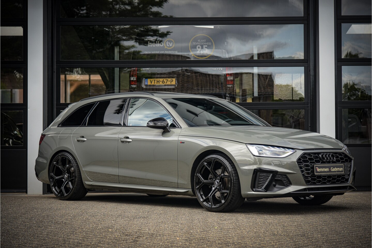 Audi A4 Avant - 35 TFSI S edition Competition 35 TFSI S edition Competition - AutoWereld.nl