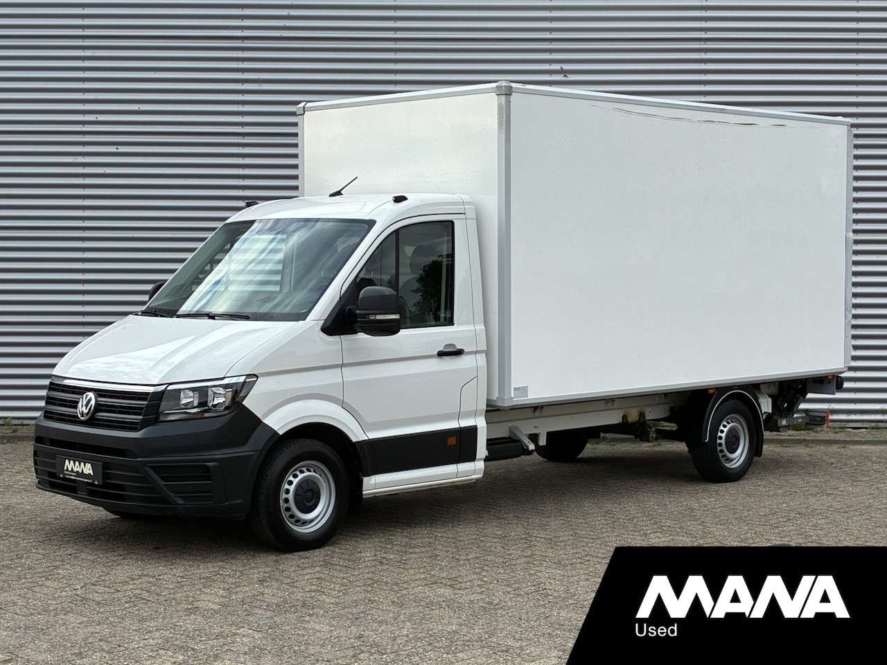 Volkswagen Crafter - 35 2.0 TDI L4 Bakwagen Airco Carplay Laadklep 750kg Lat om Lat Lederen bekleding - AutoWereld.nl