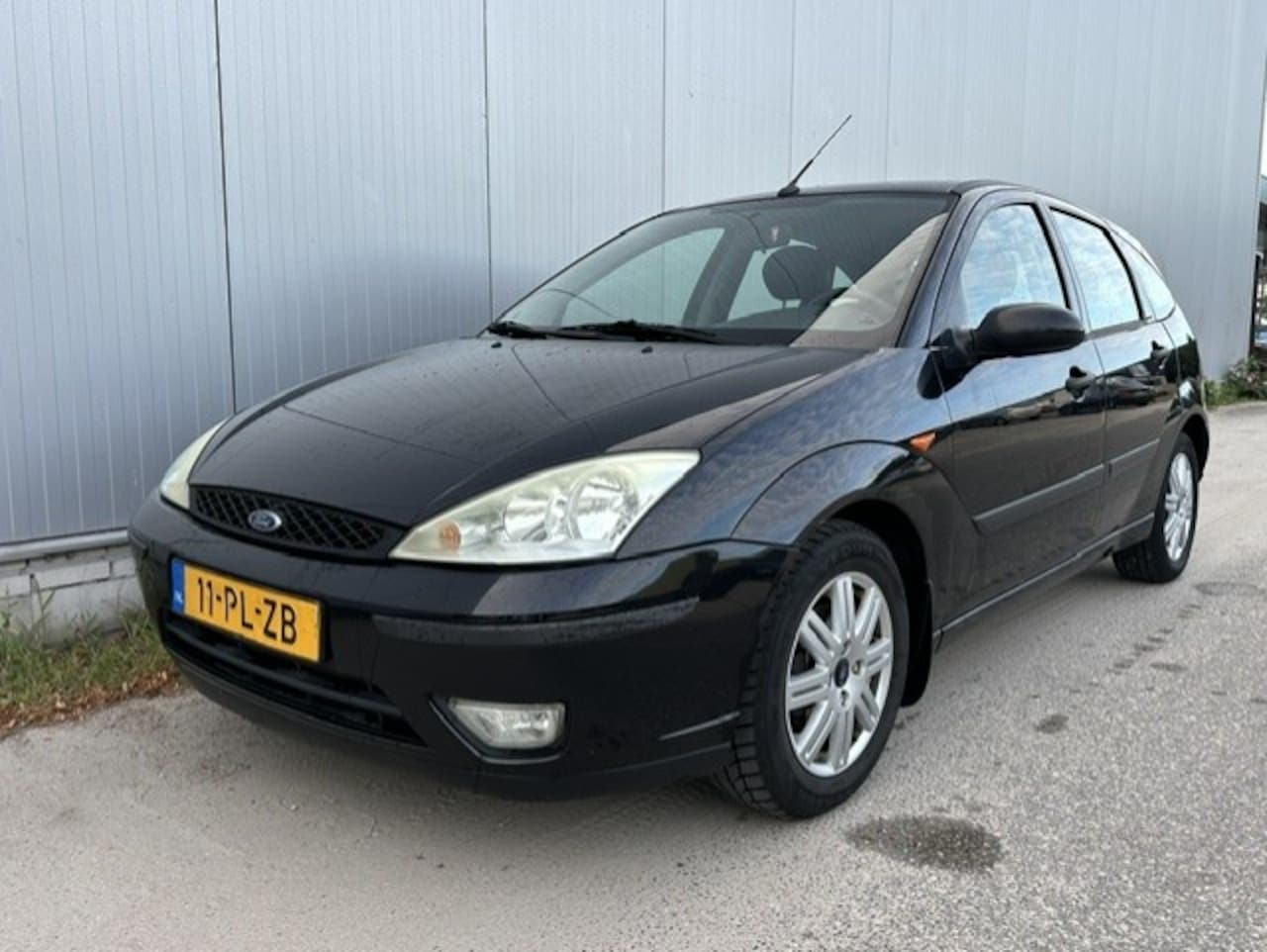 Ford Focus - 1.6-16V Futura 1.6-16V Futura, LEER, Airco - AutoWereld.nl