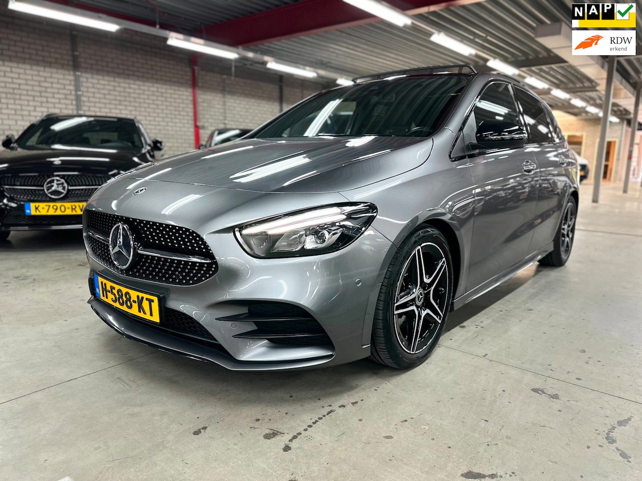 Mercedes-Benz B-klasse - 180 Business Solution AMG 180 Business Solution AMG, Pano, Led, Org NL! - AutoWereld.nl
