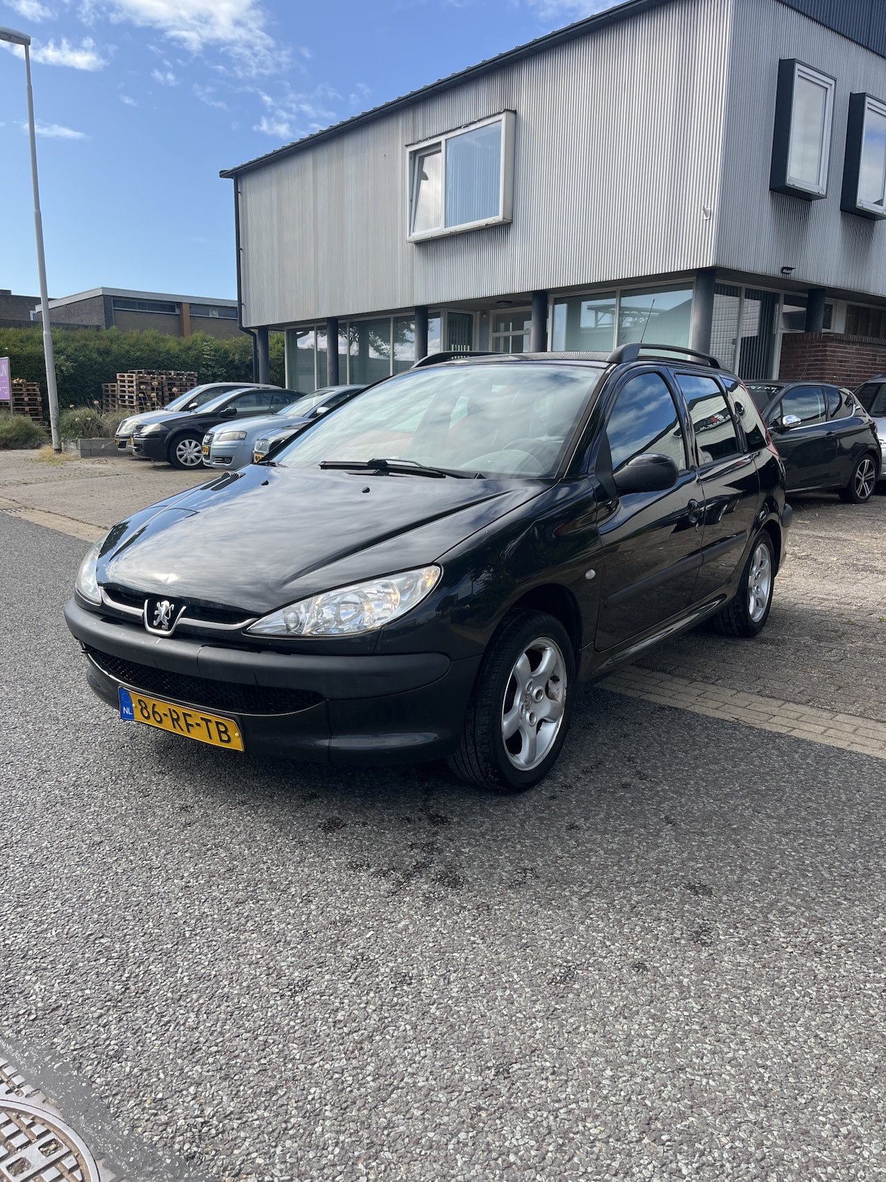 Peugeot 206 SW - 1.4 Air-line Airco. Goed rijdende 206 met een Apk keuring T/m 24-11-2026 - AutoWereld.nl