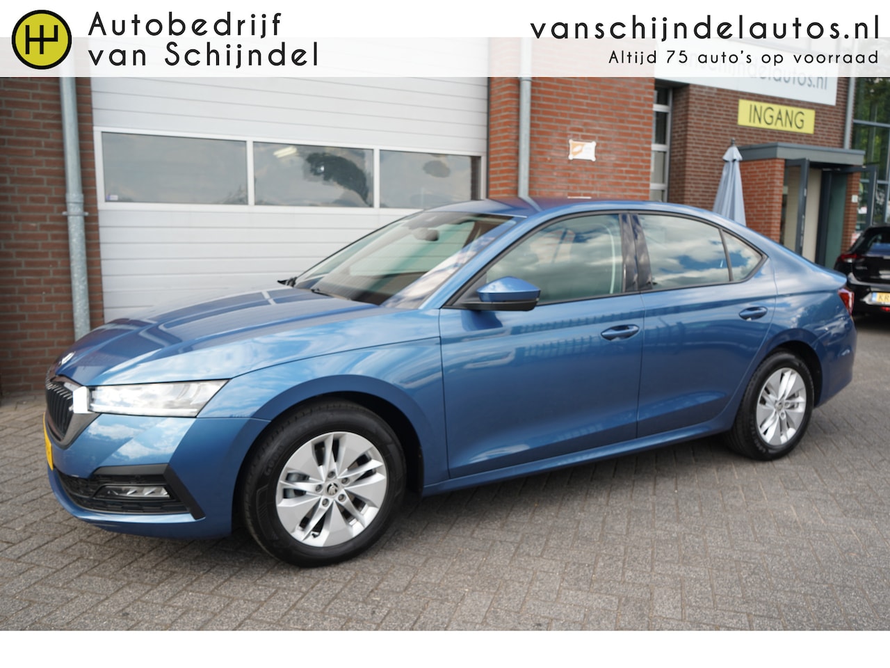 Skoda Octavia - 1.0 e-TSI 111PK AUTOMAAT BUSINESS EDITION LUXE ORIGINEEL NEDERLANDS CAMERA TREKHAAK VIRTUE - AutoWereld.nl