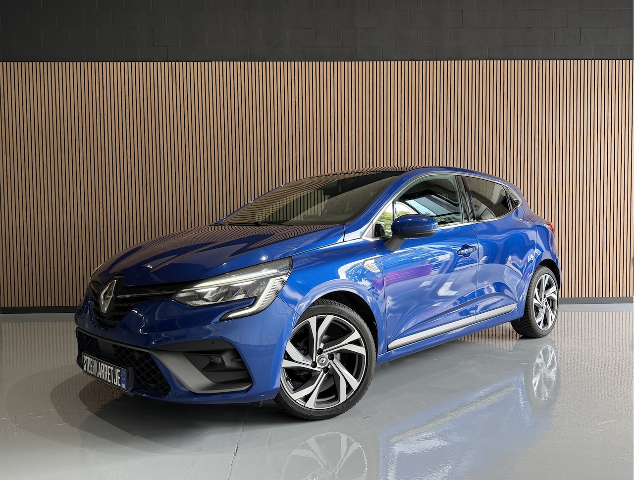 Renault Clio - 1.0 TCe R.S. Line | Groot navi | 17 " | Camera | Carplay | PDC | Keyless | Clima | 100% De - AutoWereld.nl