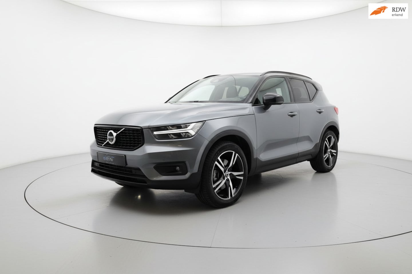 Volvo XC40 - 2.0 T4 R-Design 360 CAM H&K LEER ACC - AutoWereld.nl