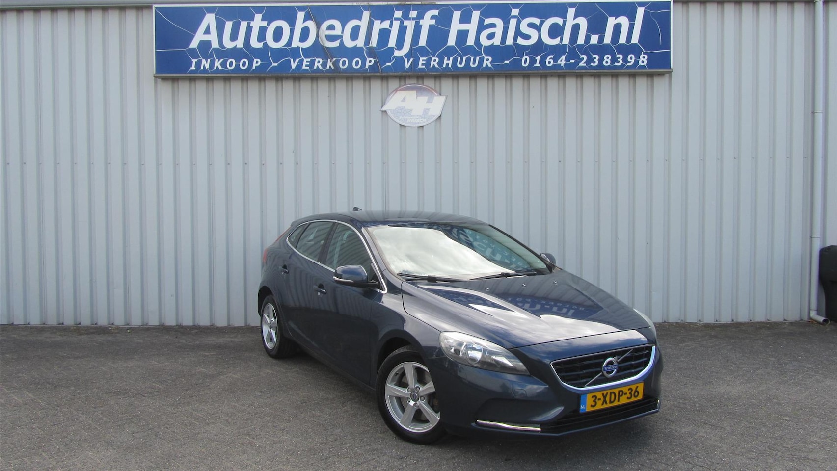 Volvo V40 - 2.0 D4 2.0 D4 190PK - AutoWereld.nl