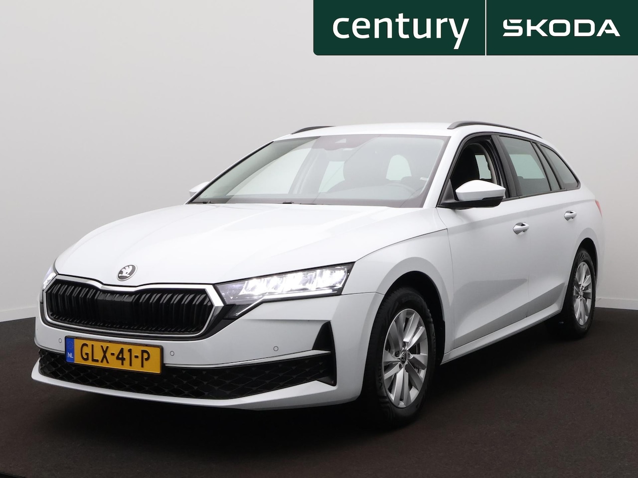 Skoda Octavia Combi - 1.5 TSI MHEV Business Edition Plus Zwenkbare trekhaak | Camera | ACC | LED | Elek. Kofferb - AutoWereld.nl