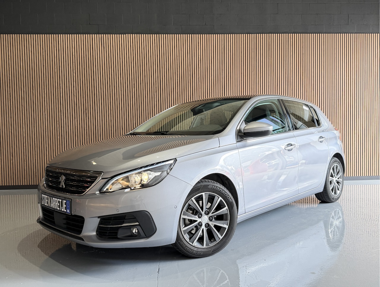 Peugeot 308 - 1.2 130 PK Aut GT-Line | Navi | Pano | Led | Camera | Clima | PDC V+A | Cruise Control | 1 - AutoWereld.nl