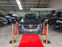 Skoda Octavia Combi - TDI AUTOMAAT PANORAMA LEDER