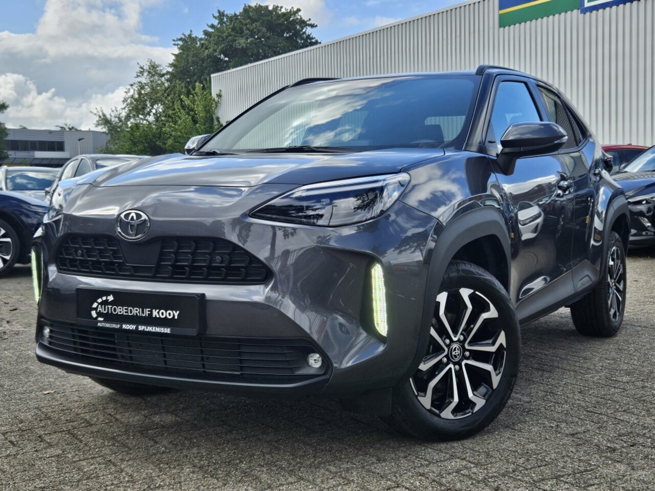 Toyota Yaris Cross - 1.5 Hybrid 115 Dynamic Limited / Comfort Pack / Parkeersensoren / Stoel-stuur Verw. - AutoWereld.nl