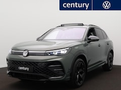 Volkswagen Tiguan - 1.5 eHybrid R-Line | Panodak | 360 Camera | Navi | Head-Up | Zwenkbare Trekhaak | Massage
