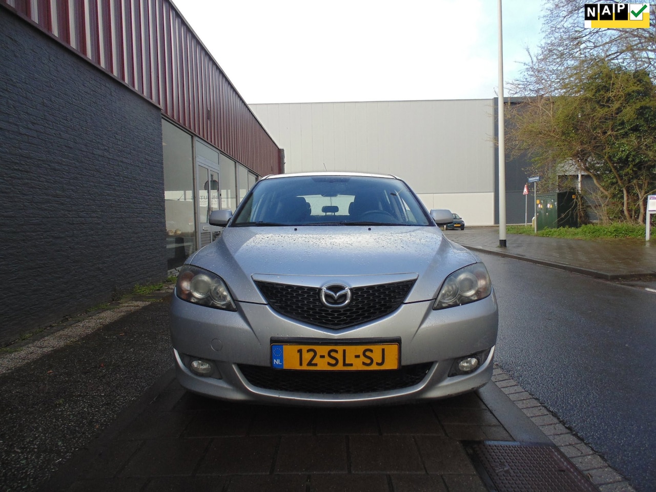 Mazda 3 Sport - 1.6 Executive met airco leder 2006 - AutoWereld.nl