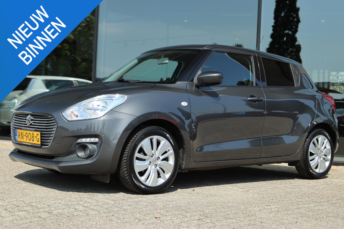 Suzuki Swift - 1.2 SELECT | CARPLAY | CAMERA | STOELVERW. | AIRCO | LMV - AutoWereld.nl