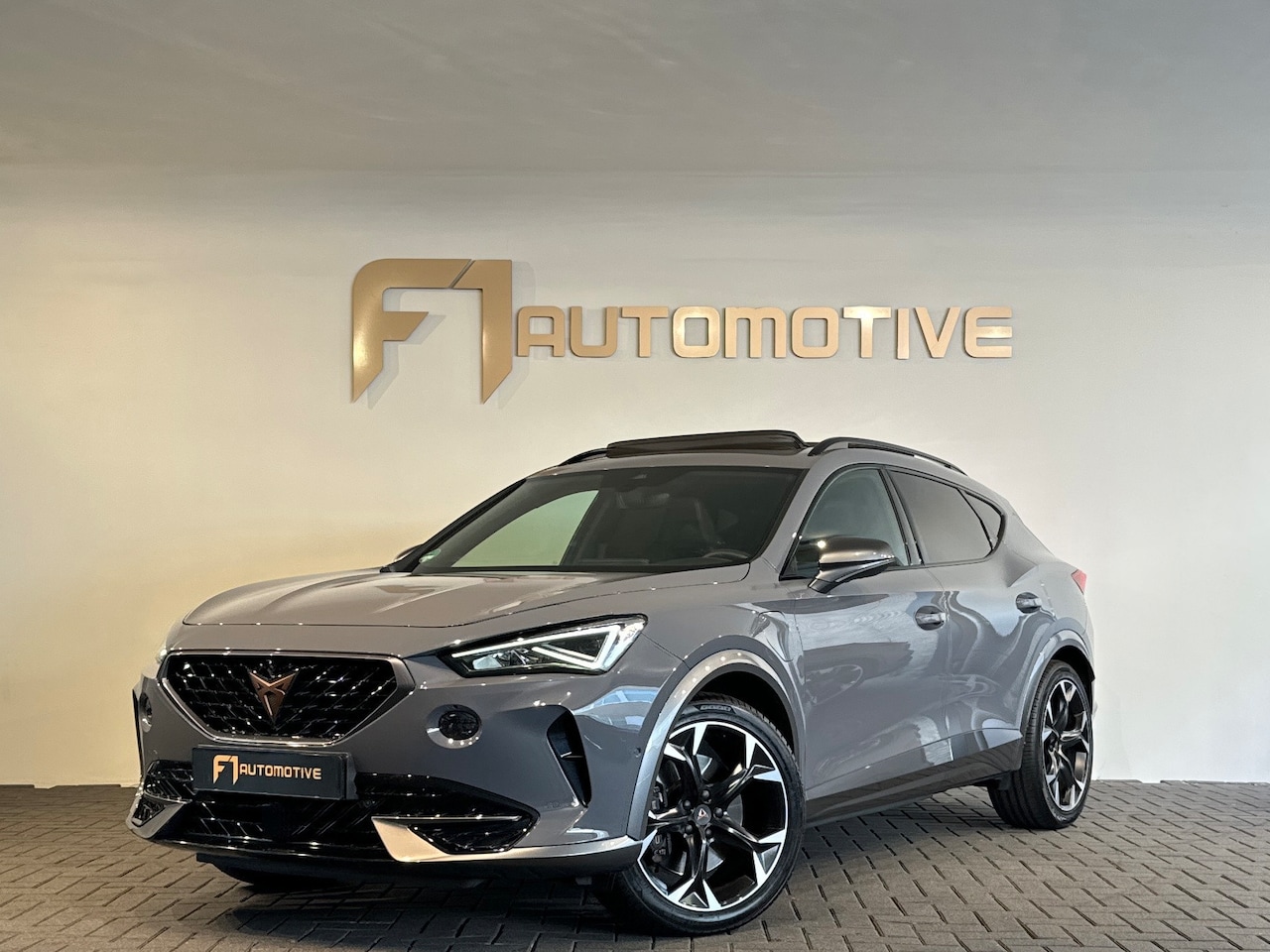 CUPRA Formentor - 1.4 e-Hybrid VZ Copper Edition Pano|360 Camera|Trekhaak|Dodehoek - AutoWereld.nl