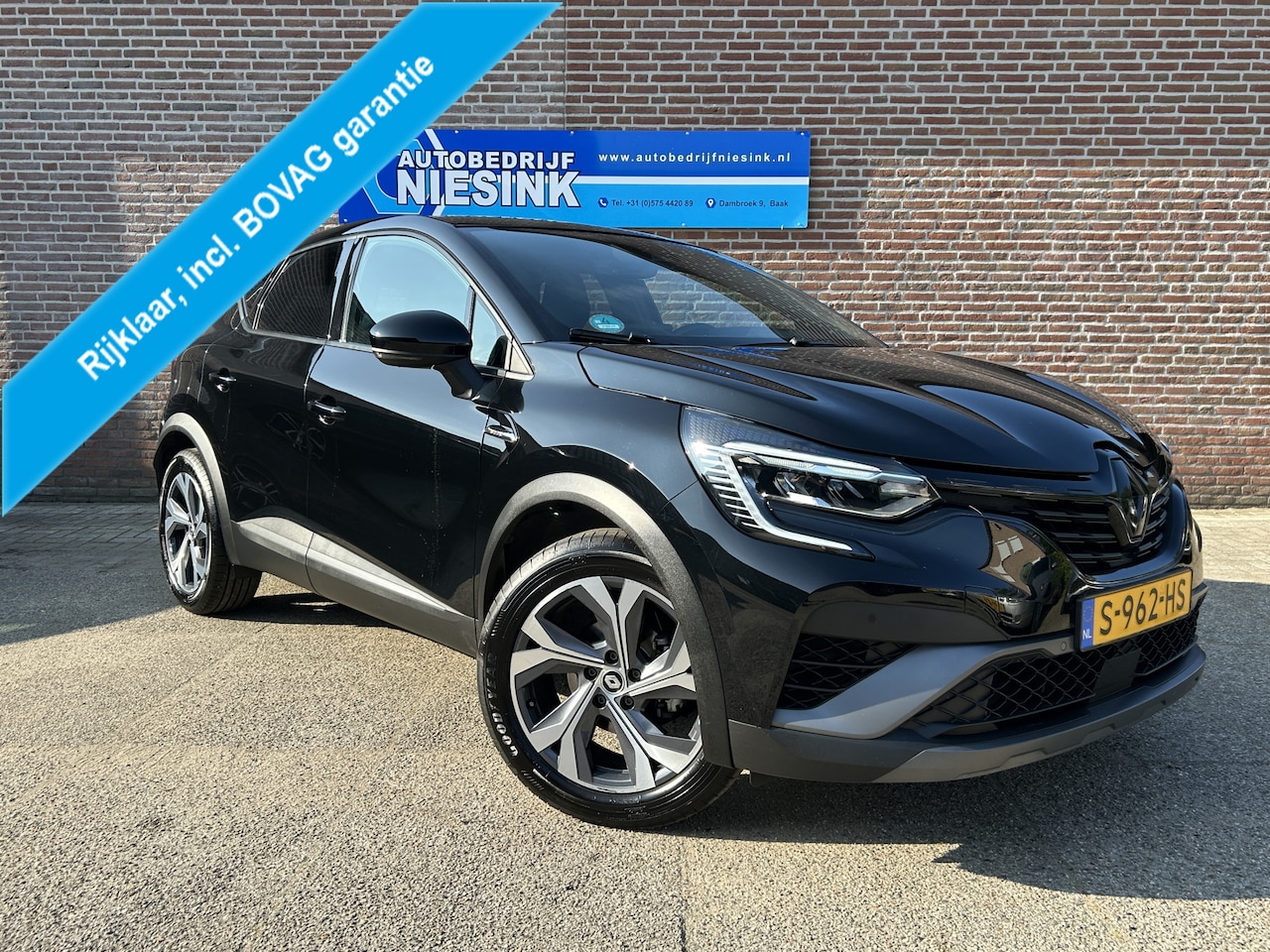 Renault Captur - 1.3 mild hybrid 160 R.S. Line Carplay/Trekhaak/Camera/PDC/Keyless - AutoWereld.nl