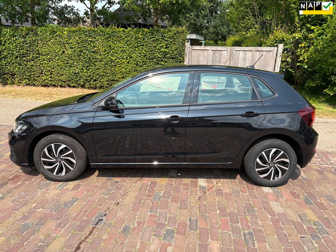 Volkswagen Polo - 1.0 TSI Life Business 1.0 TSI Life Business, NL Auto, Apple carplay, Ecc, cc, - AutoWereld.nl
