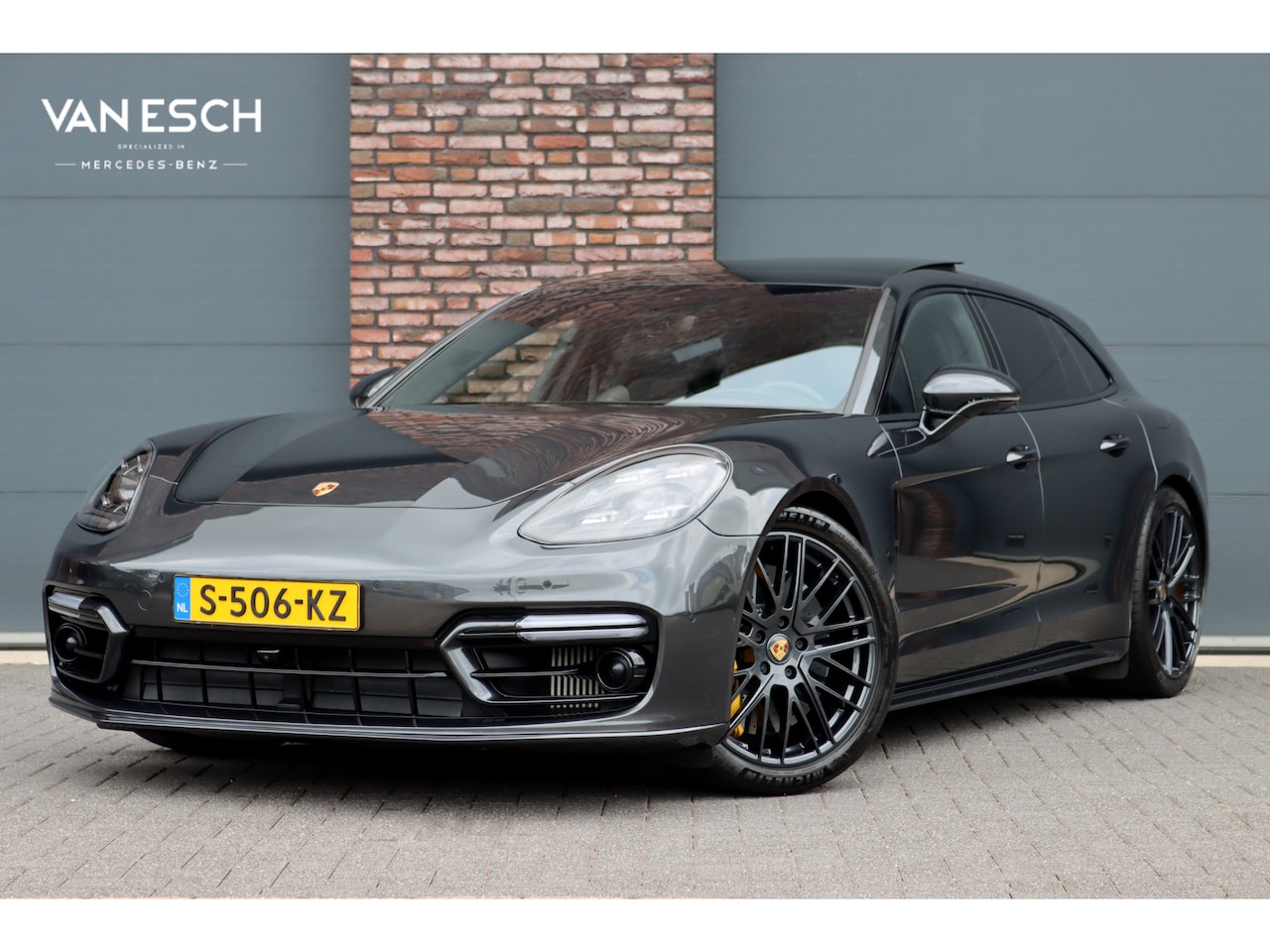 Porsche Panamera Sport Turismo - 4.0 Turbo S E-Hybrid | 630pk | Luchtvering | Achterasbesturing | Burmester | Massage | HUD - AutoWereld.nl