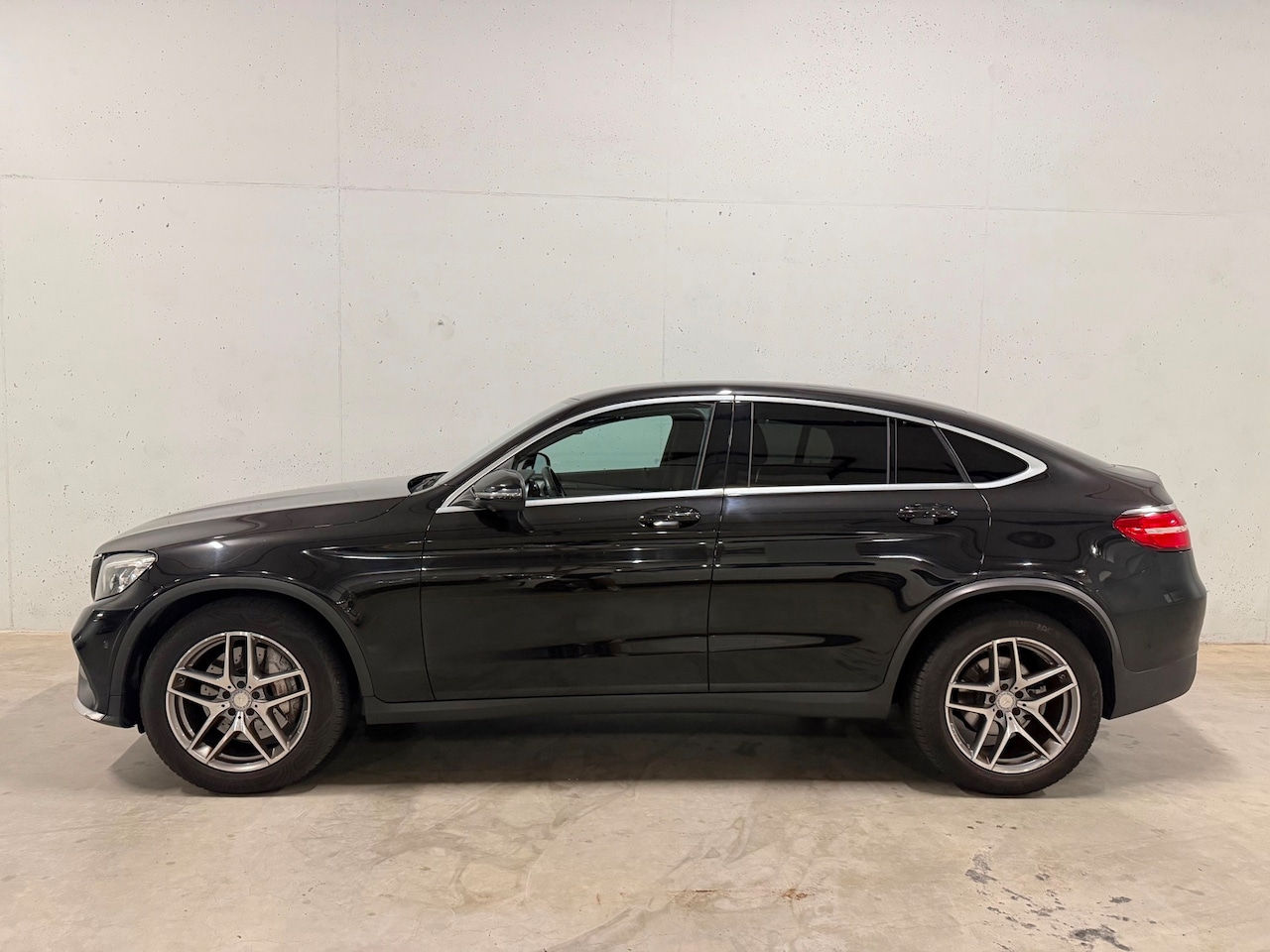 Mercedes-Benz GLC-klasse Coupé - 250 4MATIC Edition 1 AMG Leer 360 Navi - AutoWereld.nl