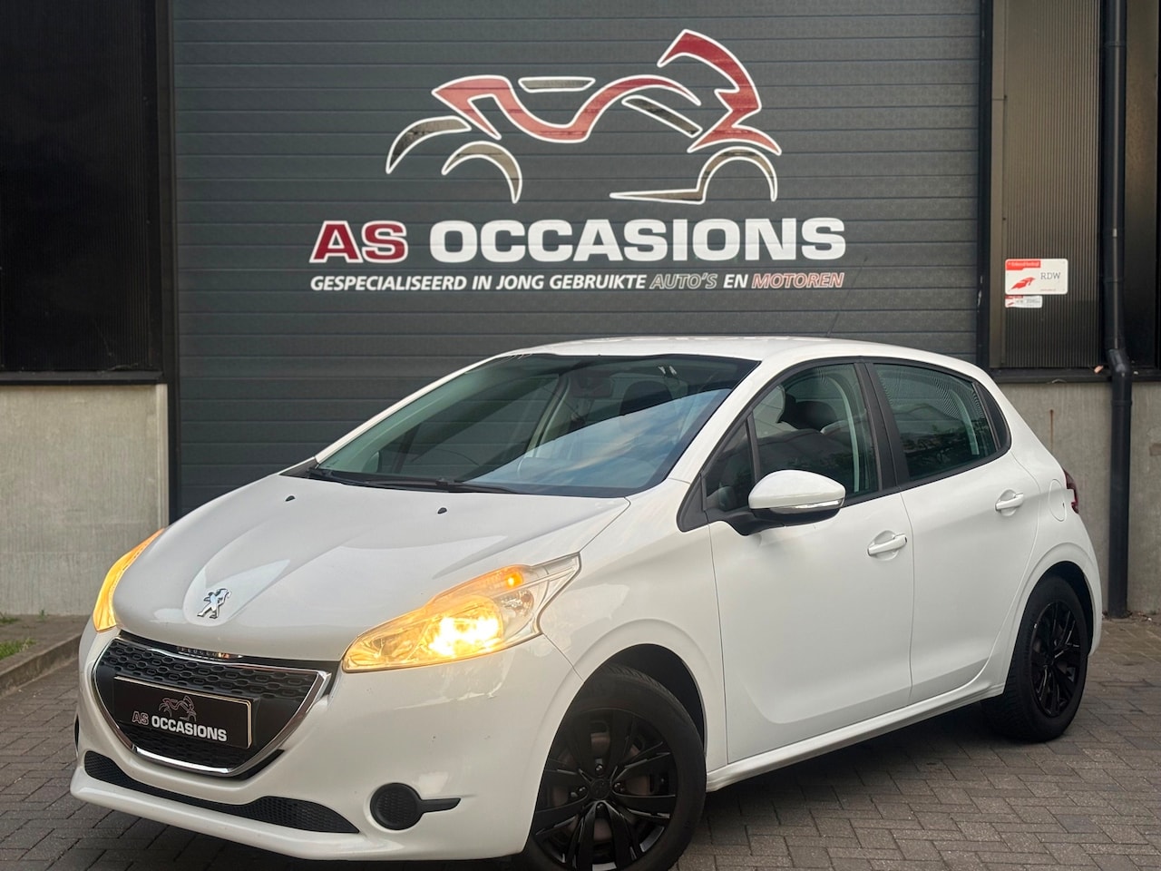Peugeot 208 - 1.2 VTi Active - CarPlay - Cruise - Navi - AutoWereld.nl
