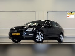 Volvo V60 - 1.6 T3 Momentum Navigatie 3e Eigenaar Garantie Mooi PDC