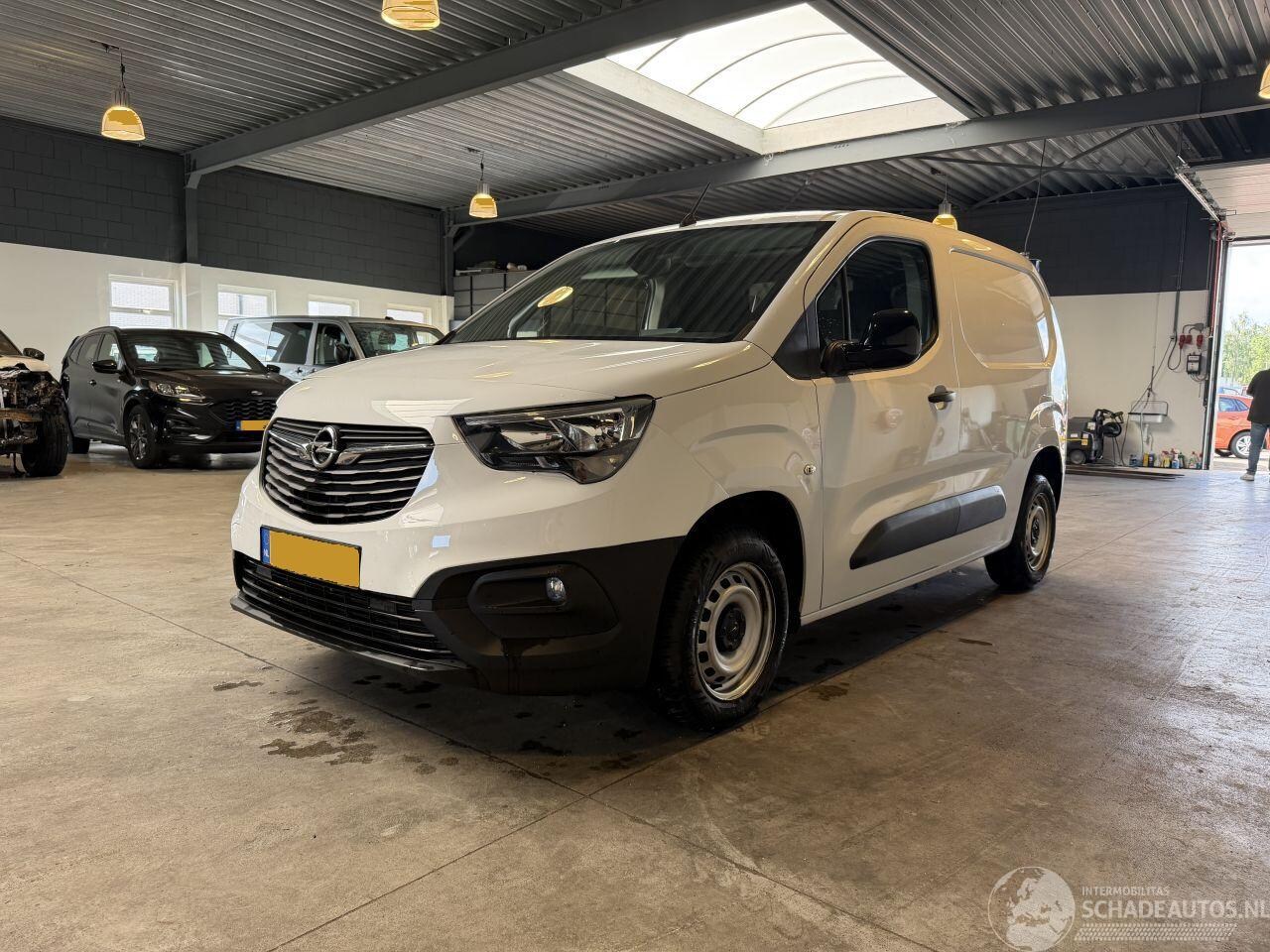 Opel Combo - 1.5 BlueHDi 100 S&S L1 1.5 BlueHDi 100 S&S L1 - AutoWereld.nl
