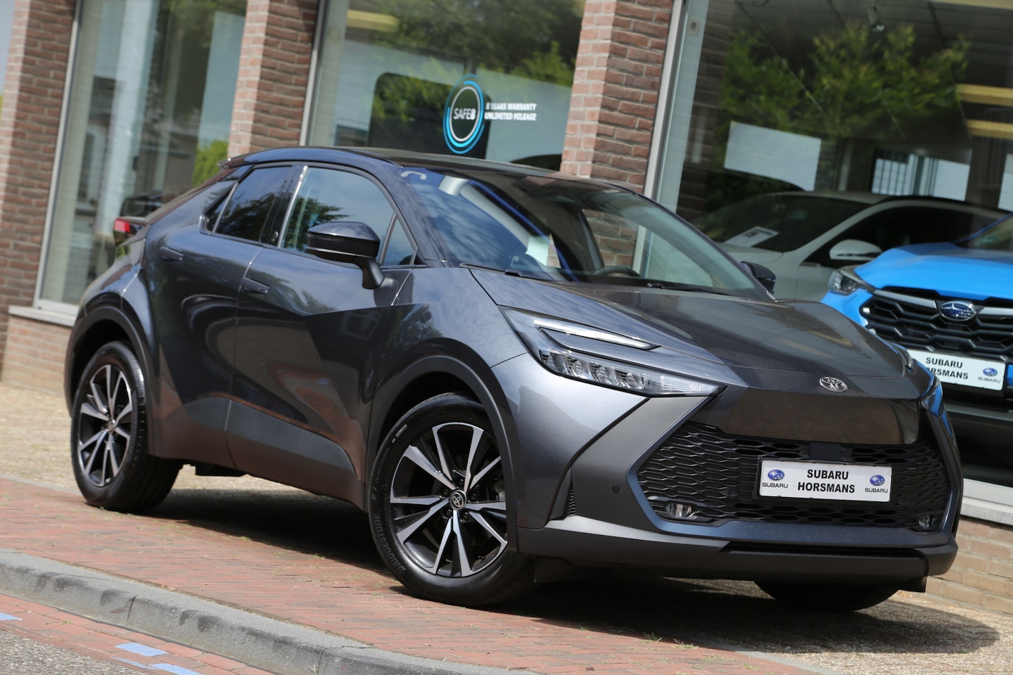 Toyota C-HR - 2.0 Hybrid 200 Dynamic Navi LED Camera ACC - AutoWereld.nl