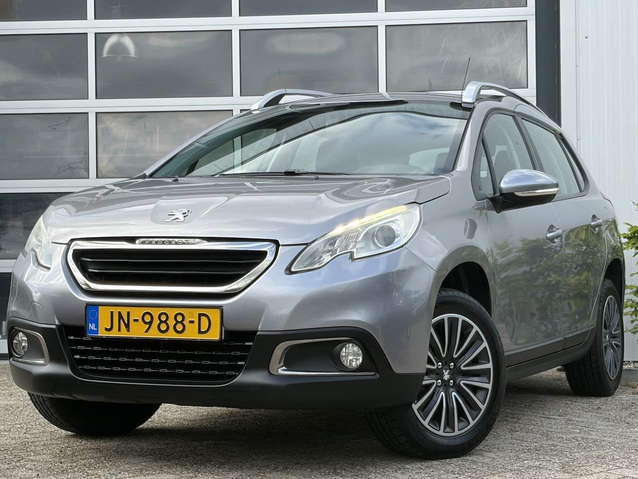 Peugeot 2008 - 1.2 PureTech Active 82pk | Nieuwe apk! | Airco | Bluetooth | Cruise control | Isofix beves - AutoWereld.nl