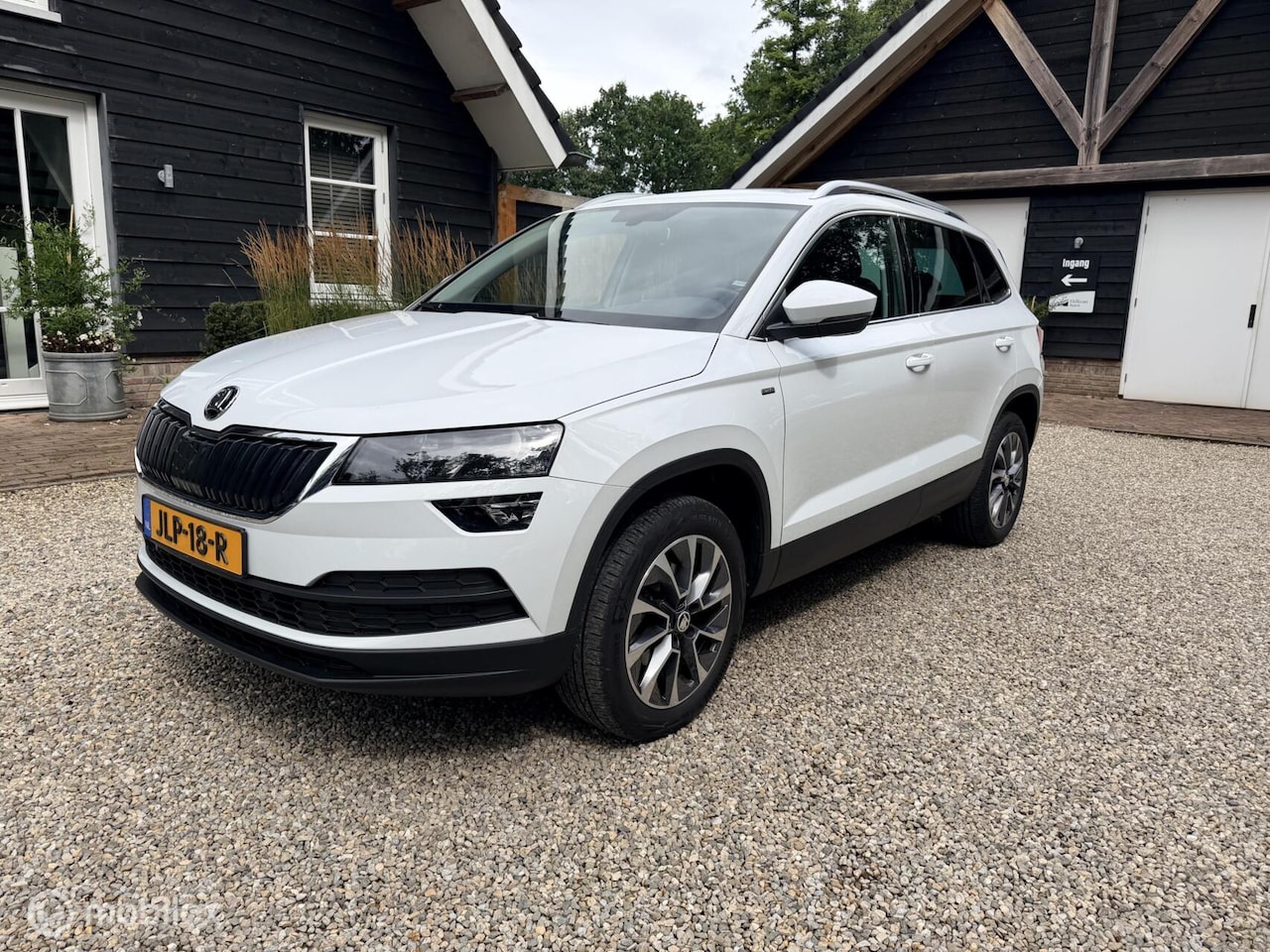 Skoda Karoq - 1.5 TSI ACT Business Edition Automaat - AutoWereld.nl