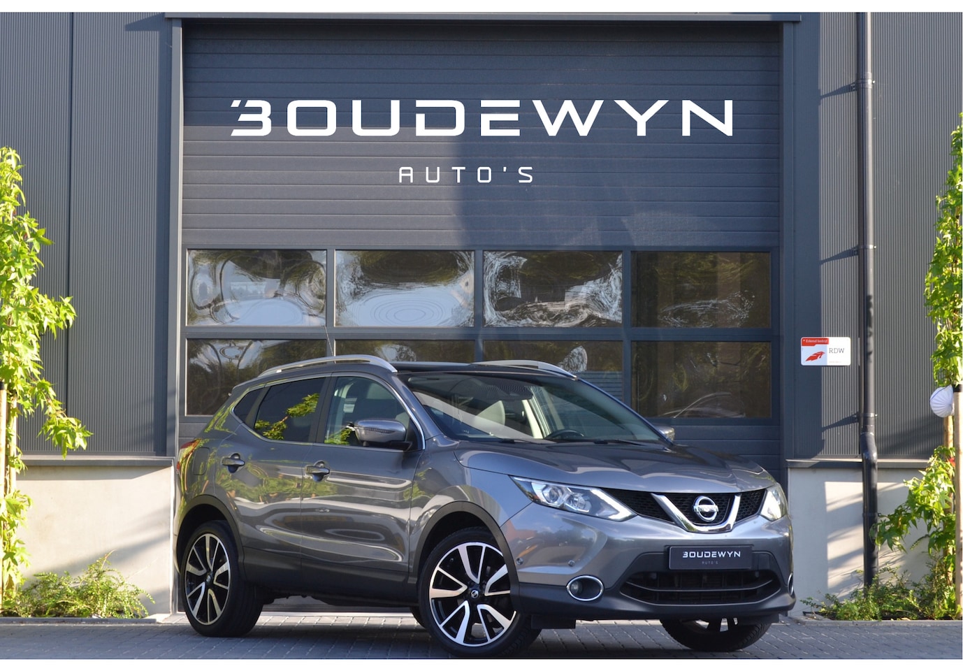 Nissan Qashqai - 1.2 Tekna Trekhaak | Leer | Stoelverwarming | Blind spot | 360 camera - AutoWereld.nl