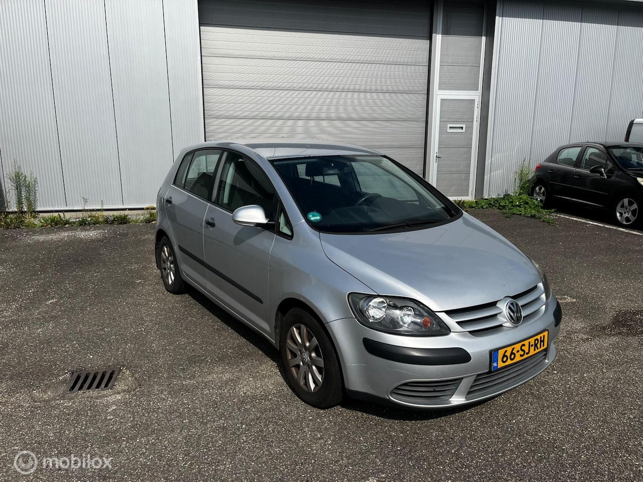 Volkswagen Golf - 1.6 FSI Comfortline Cruise / Airco / Trekhaa - AutoWereld.nl