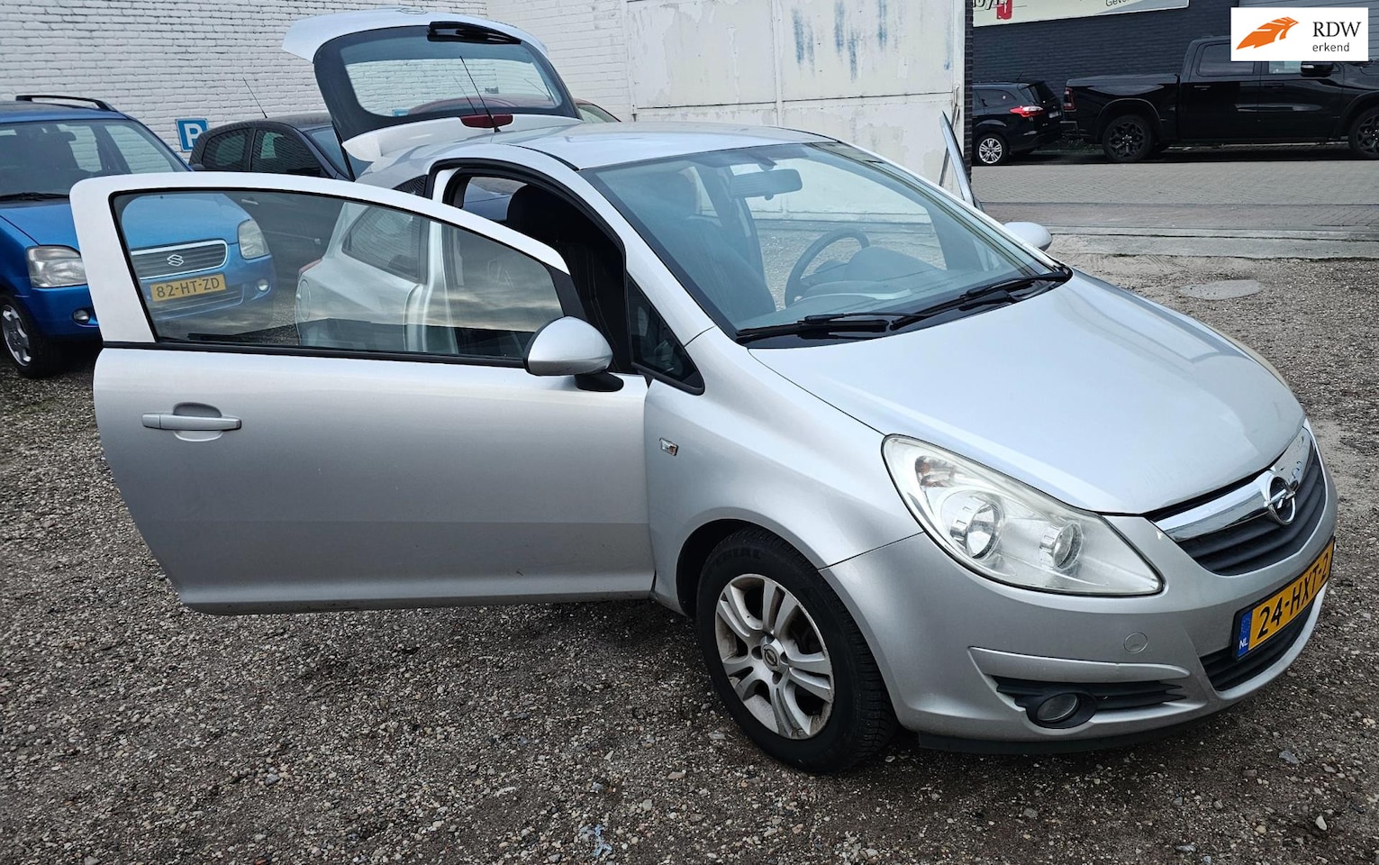 Opel Corsa - 1.4-16V Business km 157.000 nap - AutoWereld.nl