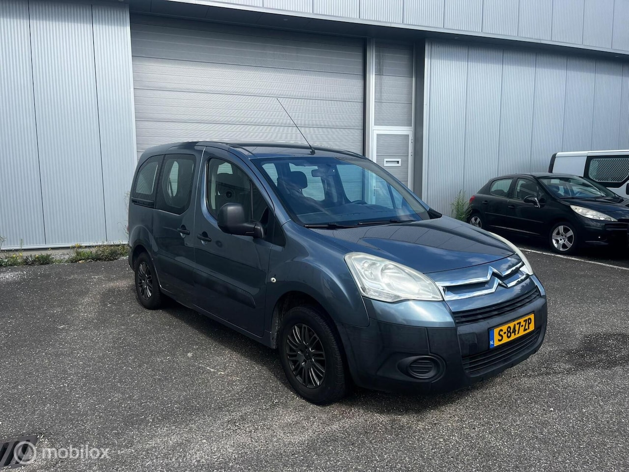 Citroën Berlingo - combi 1.6 benzine Multispace NIEUW APK - AutoWereld.nl
