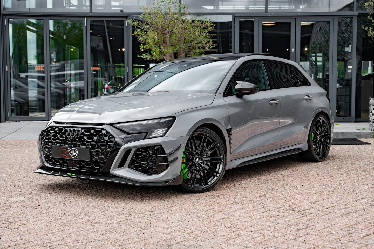 Audi RS3 - Sportback ABT RS3-R 1/200 Limited Edition 500pk ABT Carbon bodykit | ABT Forged velgen | N - AutoWereld.nl