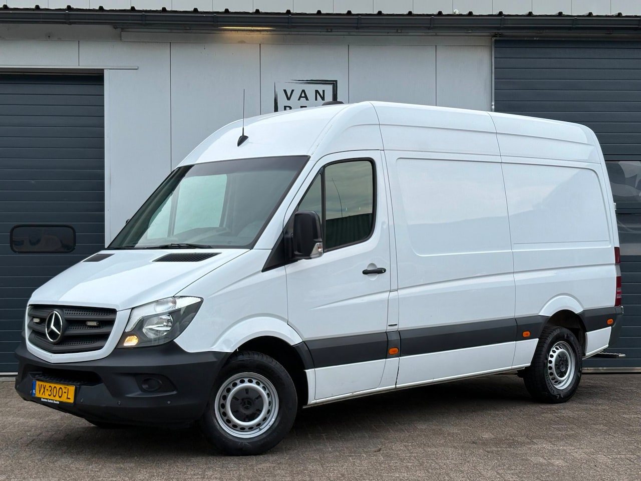 Mercedes-Benz Sprinter - 313CDI Autom. 3.5t-Trekgew. Camera Airco Cruise - AutoWereld.nl