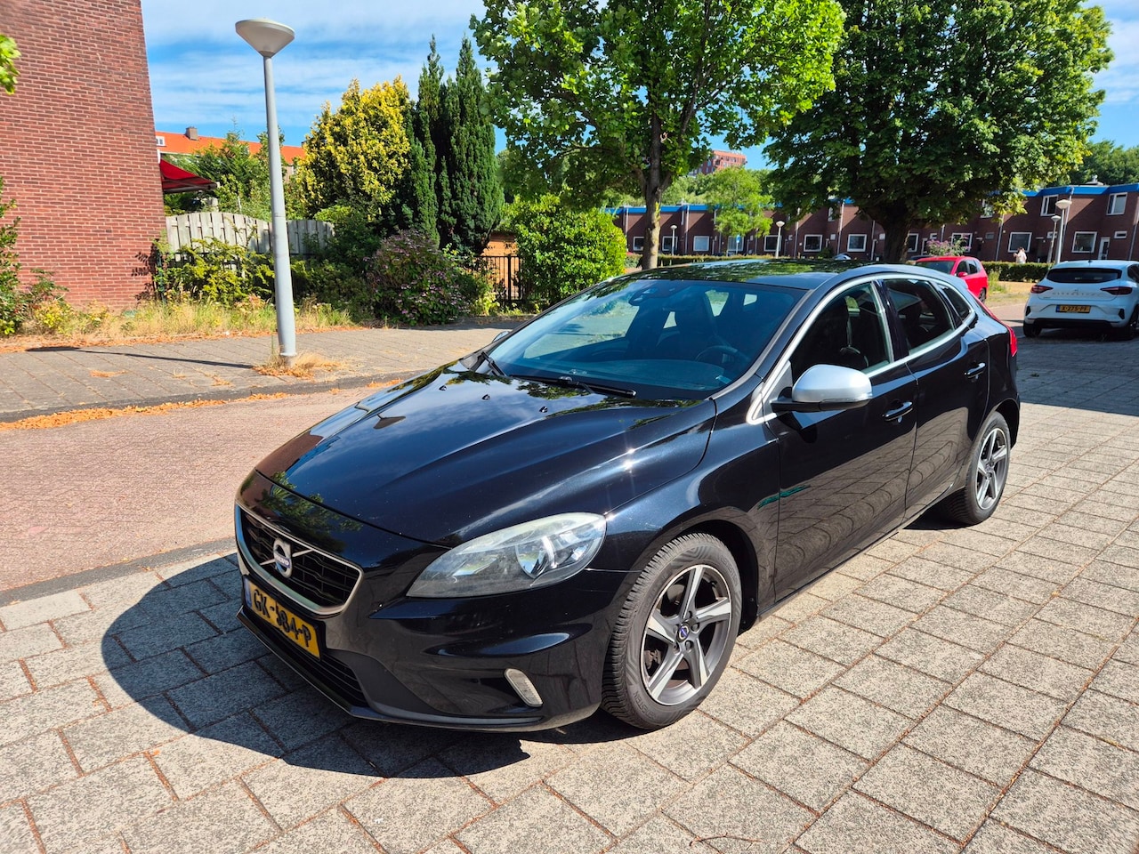 Volvo V40 - 2.0 D2 R-Design Euro 6 - AutoWereld.nl