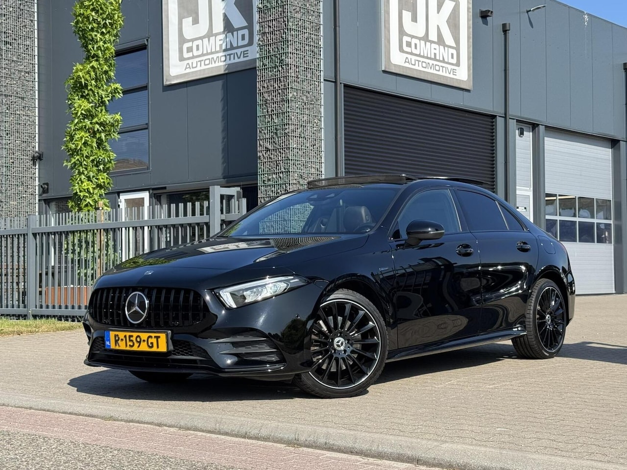 Mercedes-Benz A-klasse - 250 e AMG|Pano|Memory|Distronic|Ambient Lights|Etc - AutoWereld.nl