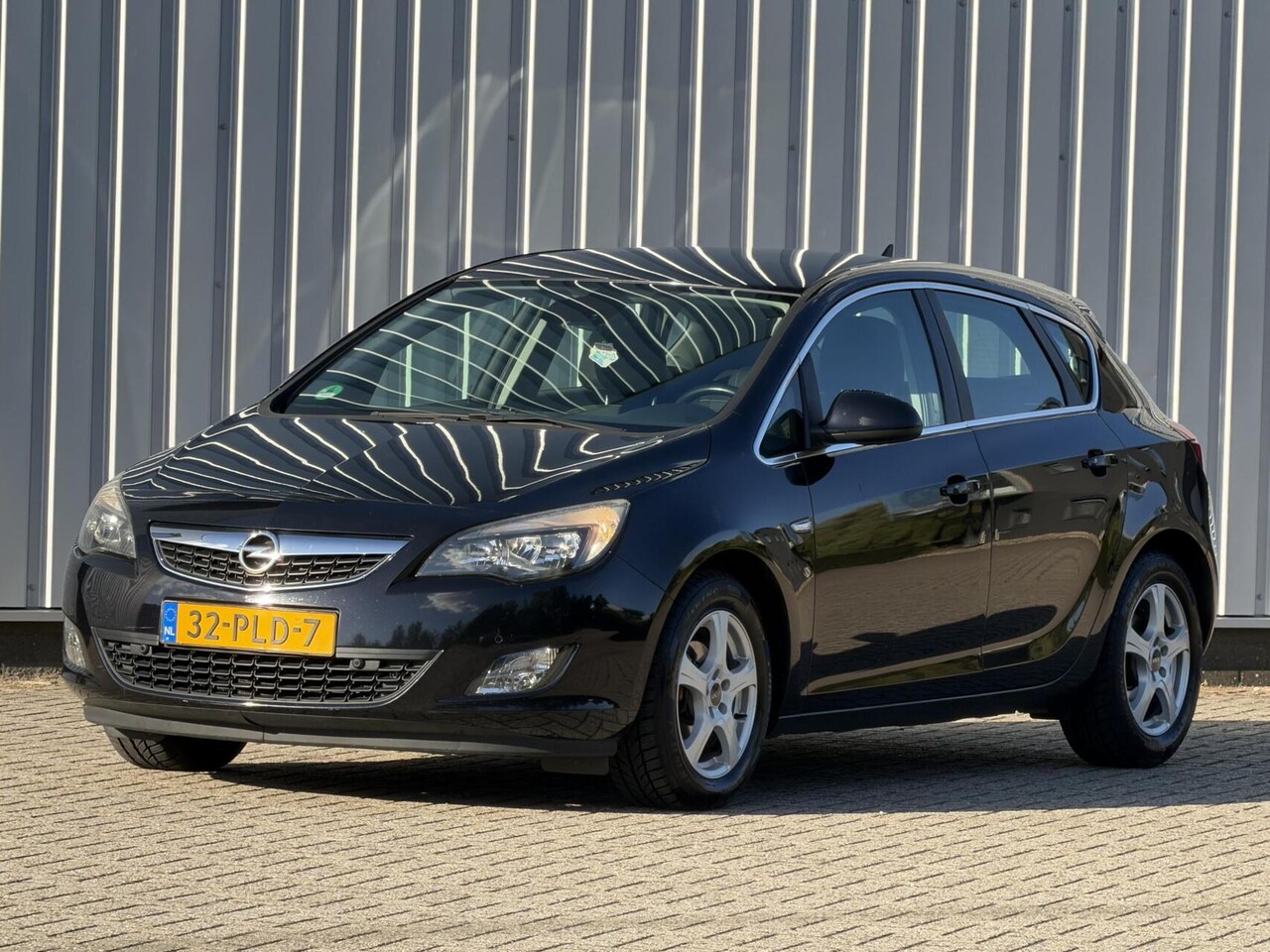 Opel Astra - 1.4 Turbo Cosmo airco inruil mogelijk - AutoWereld.nl