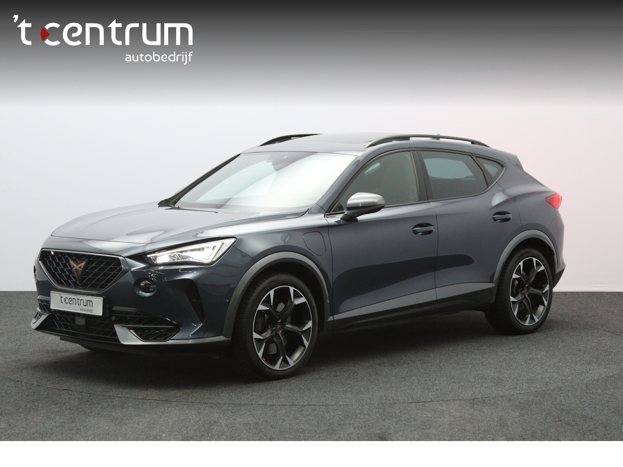 CUPRA Formentor - 1.4 e-Hybrid VZ Performance 1.4 e-Hybrid VZ Performance, Panoramadak, Camera, Carplay, Adap. Cruise Control - AutoWereld.nl