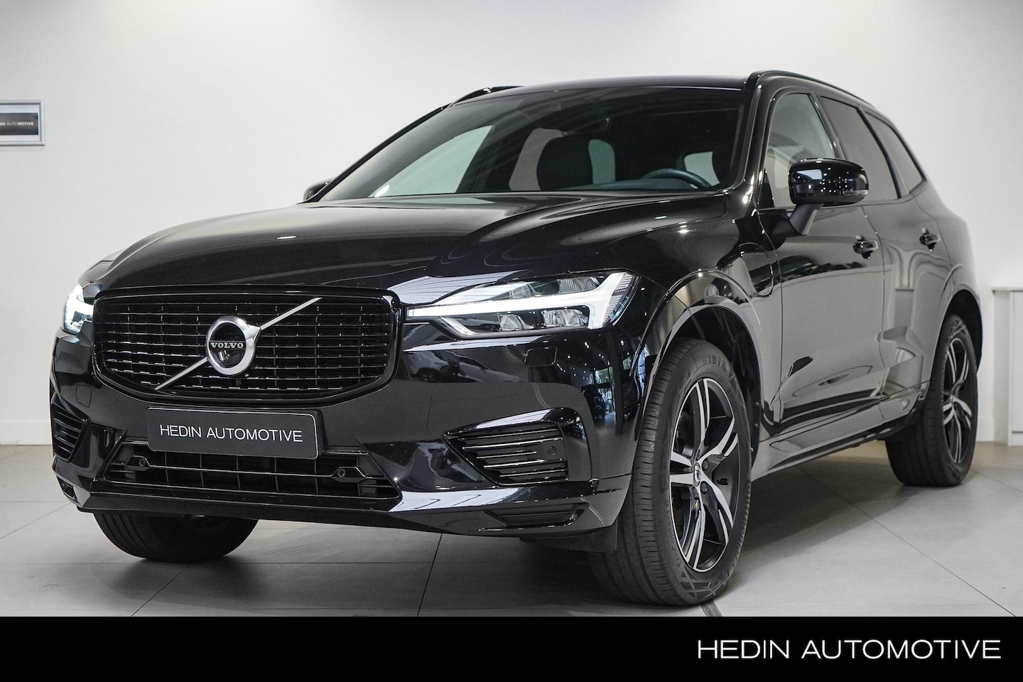 Volvo XC60 - T6 AWD R-Design Plug In Hybride 340pk| Pano. dak | Head-up | Adaptive Cruise | BLIS | 360 - AutoWereld.nl