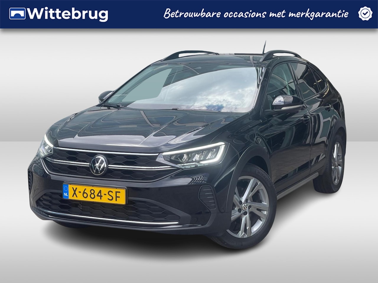 Volkswagen Taigo - 1.0 TSI Life / Getint Glas / App Connect / Digital Cockpit / 17'' Valencia R-Line Velg / V - AutoWereld.nl