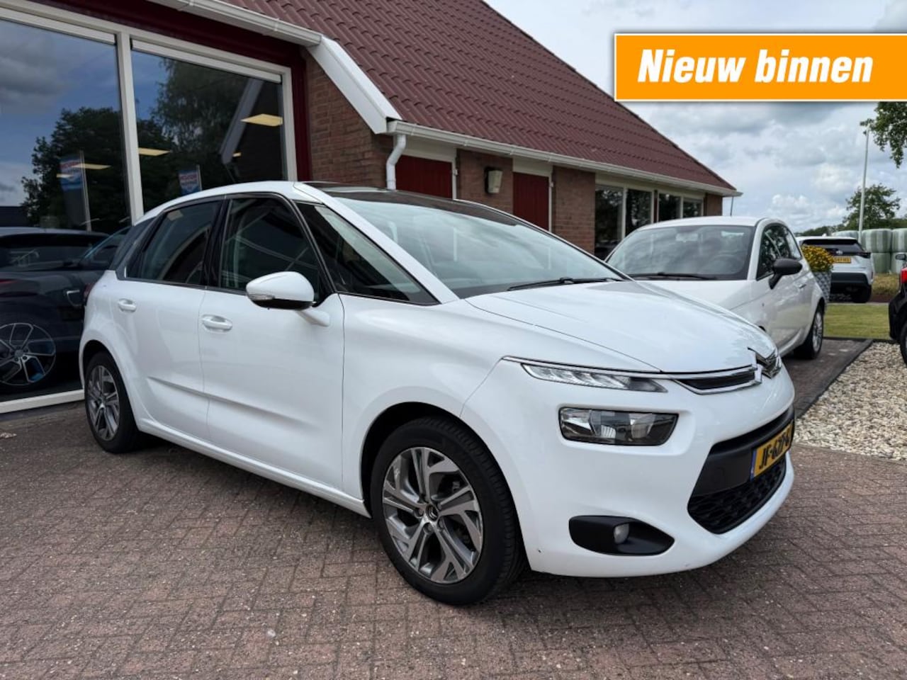 Citroën C4 Picasso - 1.2 PureTech Selection 1.2 PURETECH SELECTION - AutoWereld.nl