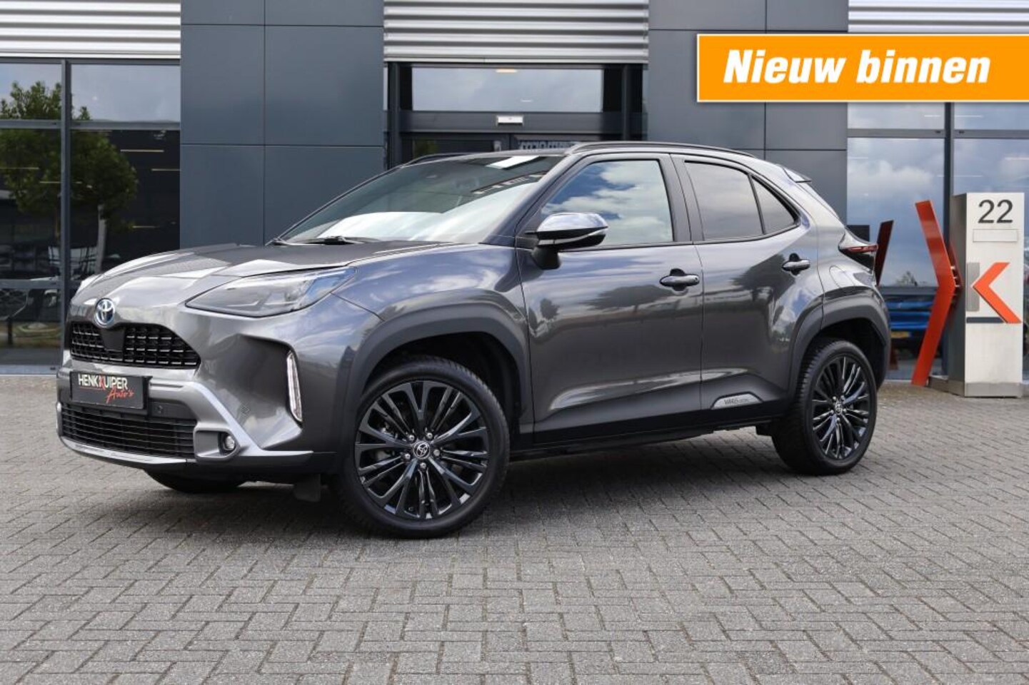 Toyota Yaris Cross - 1.5 Hybrid Adventure AWD / Camera / Elektr. A-Klep/ Navi/ 18 Inch LM - AutoWereld.nl