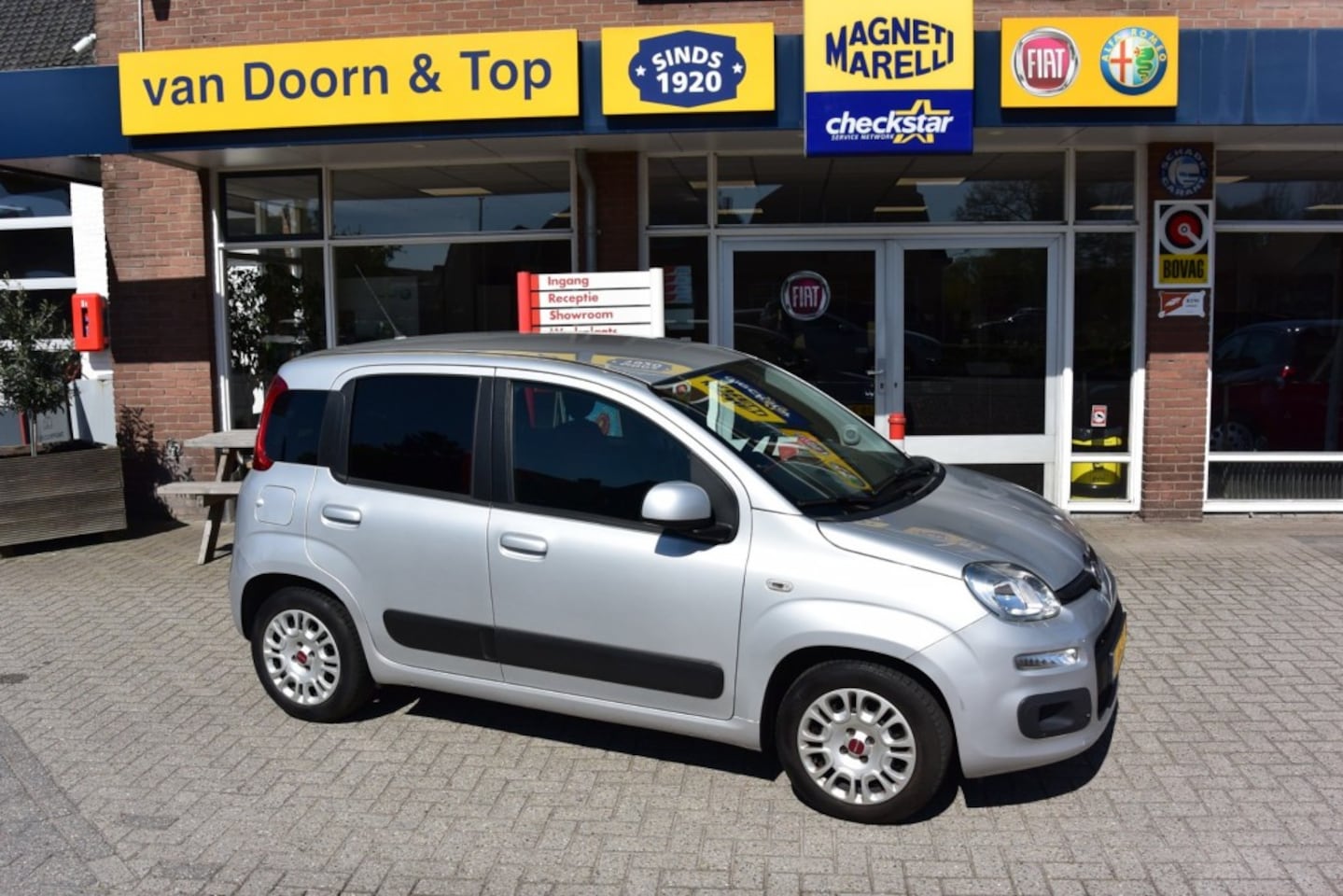 Fiat Panda - 0.9 TWINAIR LOUNGE / Airco / Parkeersensor - AutoWereld.nl